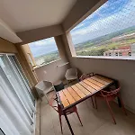 Hot Beach Suites Olimpia